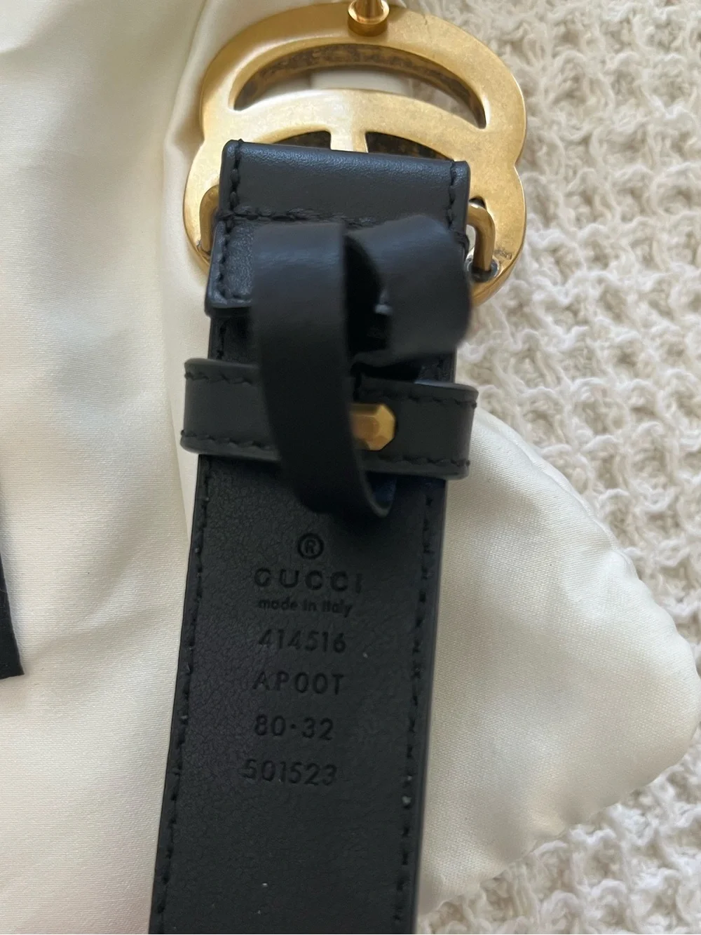 Gucci Black Leather Belt with Gold Double G Buckle - Distressed Brass size 80